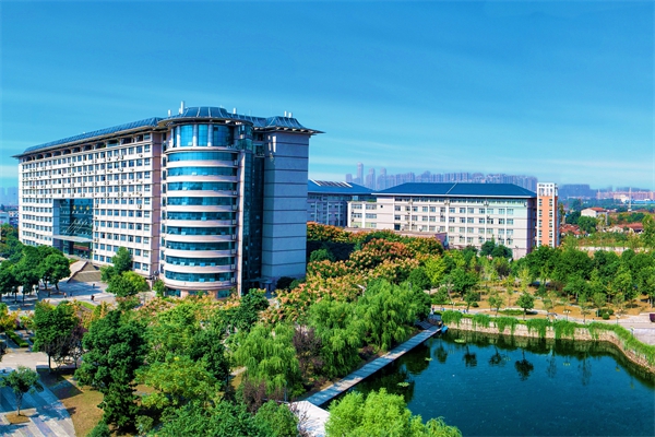 武汉工商学院